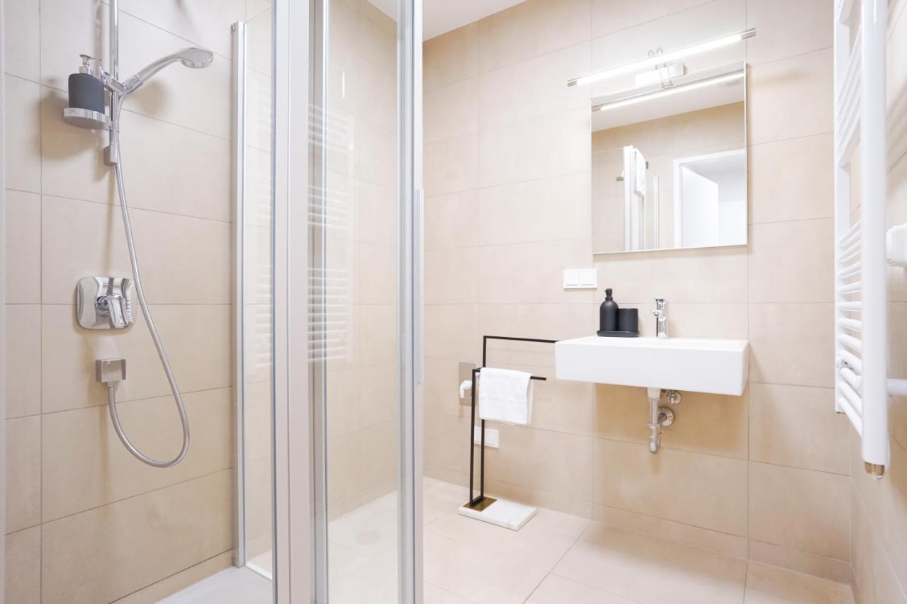 Boutique Studio with Terrace&Pool Vienne Extérieur photo